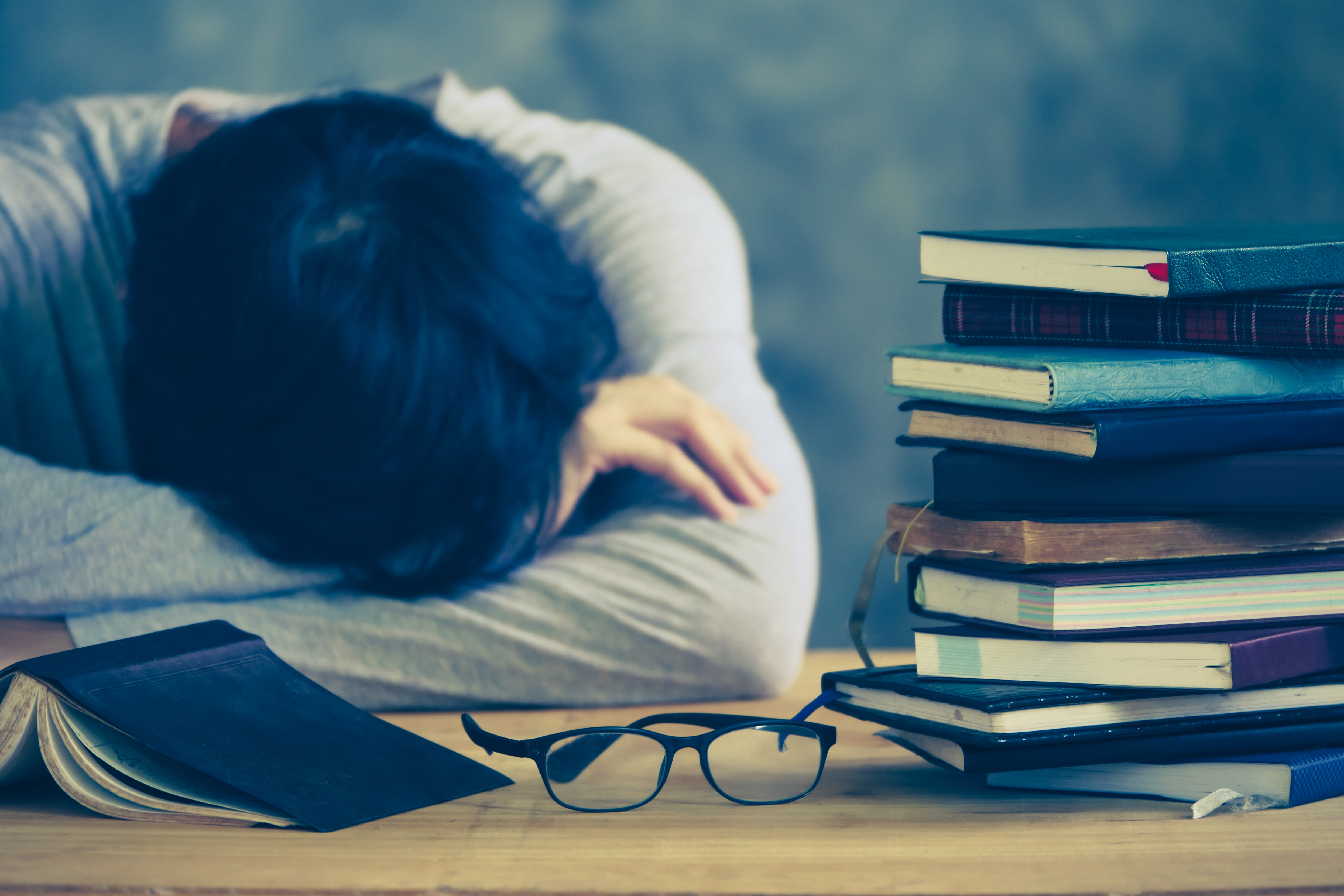 15 Common Teenage Problems and How to Deal with Them